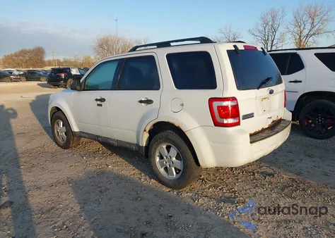 2011 Ford Escape Xlt из США, поврежденный, VIN 1FMCU0D71BKB93013